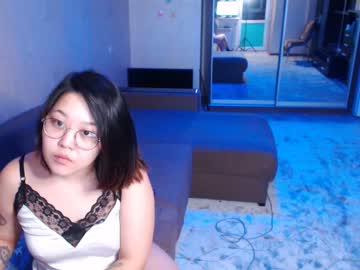 Asian Tgirl Dew Makes Herself Cum